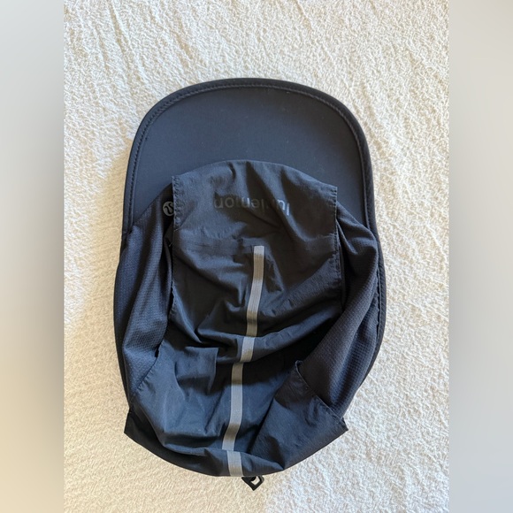 Lululemon Black Athletic Cap - Picture 6 of 8